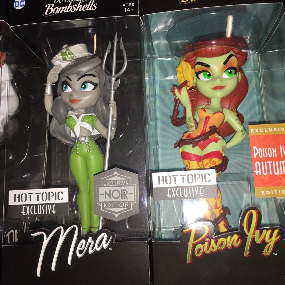 Funko 9 DC Bombshells - Picture 7 of 8